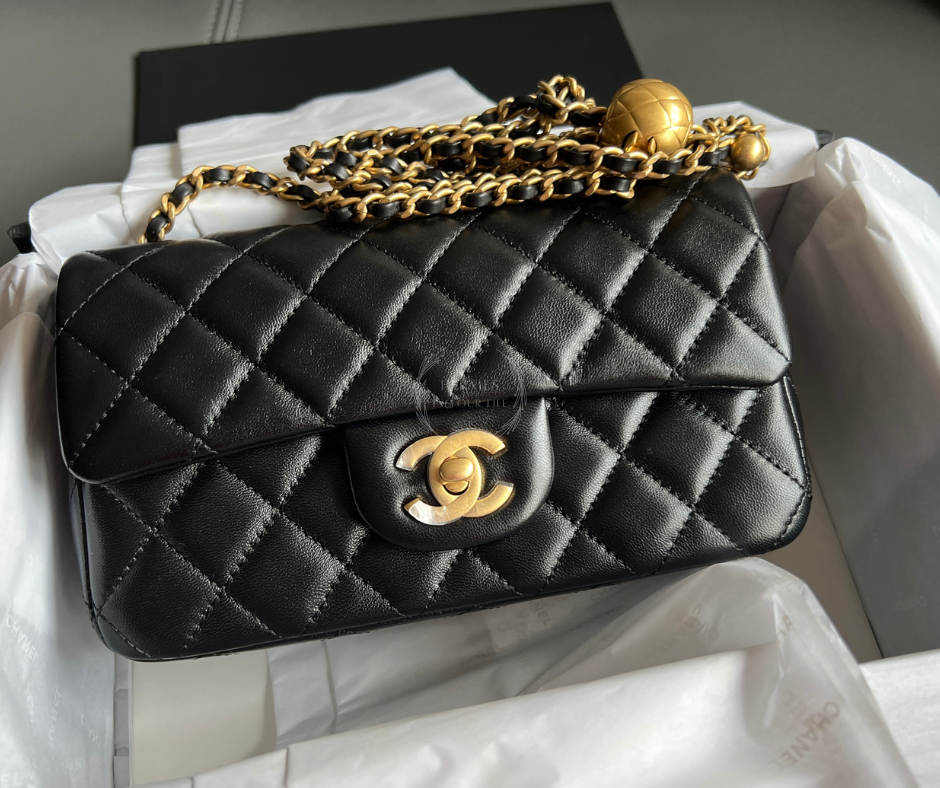 CHANEL Mini Classic Flap Bag